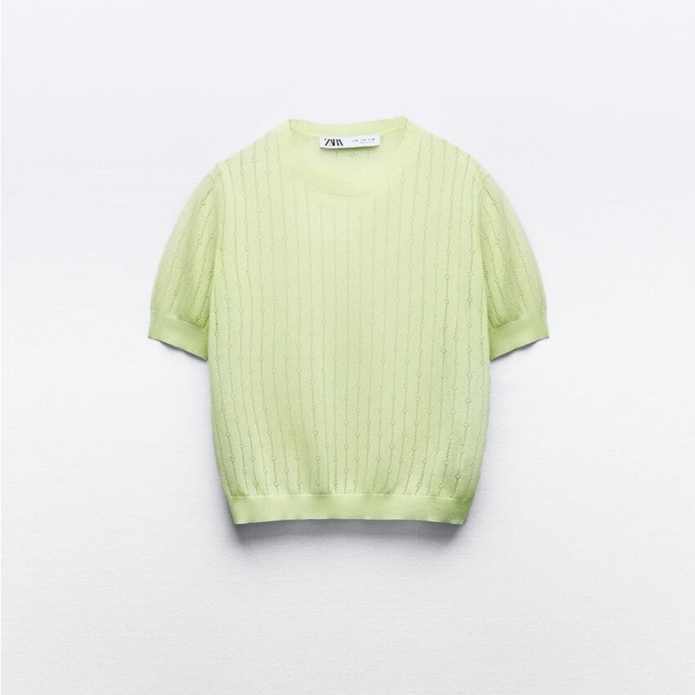 Zara wide sleeve knit sweater size medium